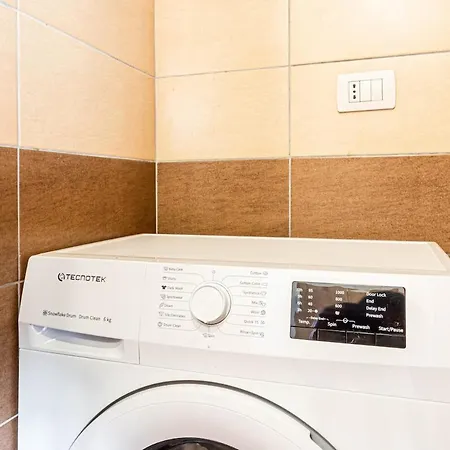 Shiny 6 1br Ap Kitchen & Balcony Apartament Himara